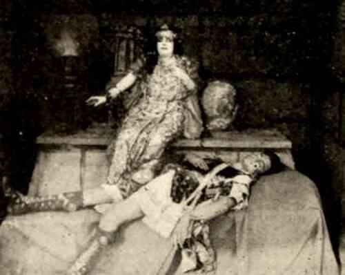 Cleopatra scene