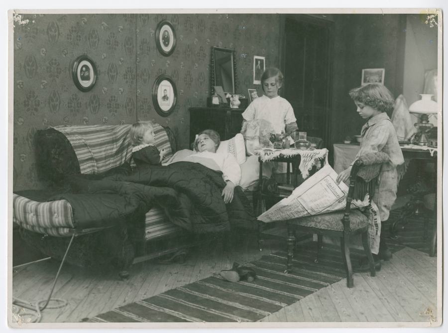 Ingeborg Holm scene