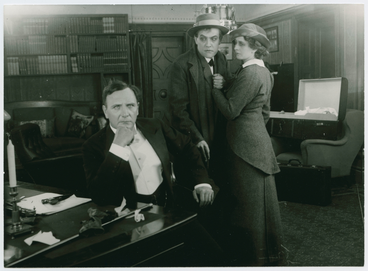 För sin kärleks skull scene 1