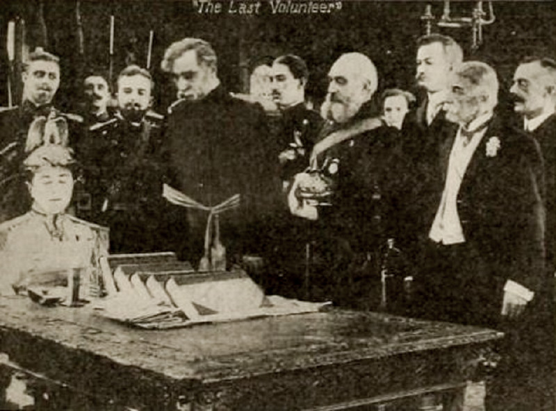 The Last Volunteer scene