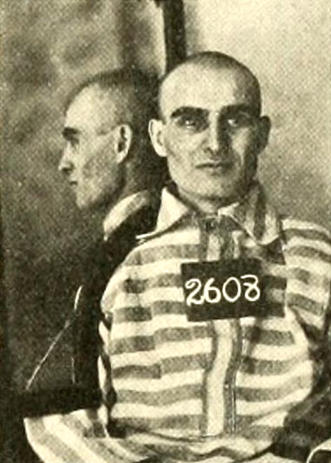 Life in a Western Penitentiary scene 1