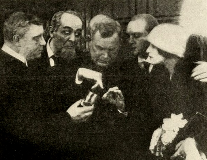 The Mystery of the Fatal Pearl and the Sequel scene