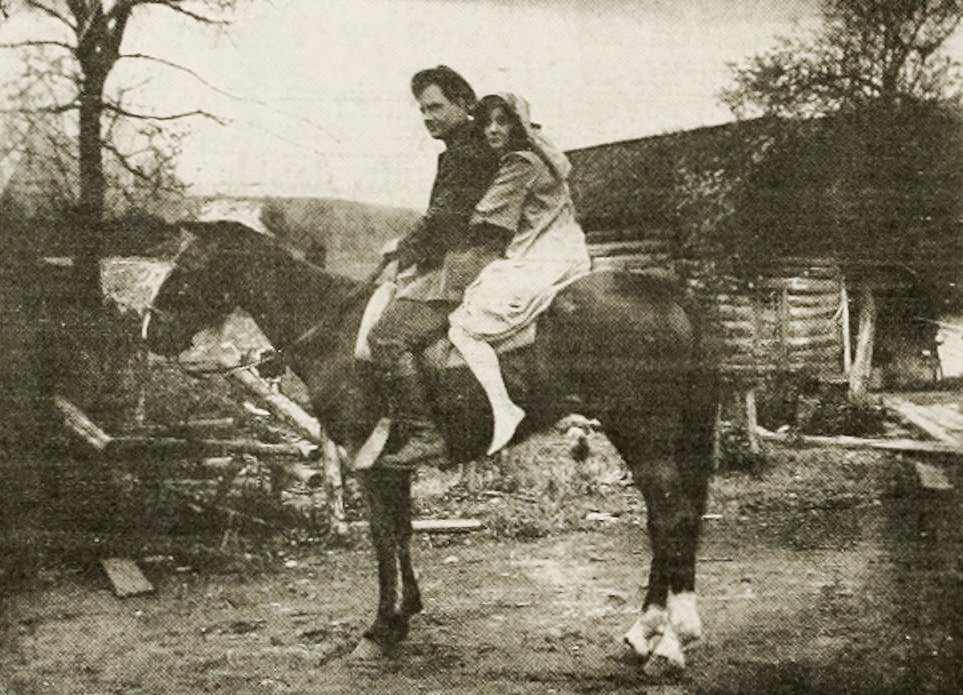 The Trail of the Lonesome Pine scene 1