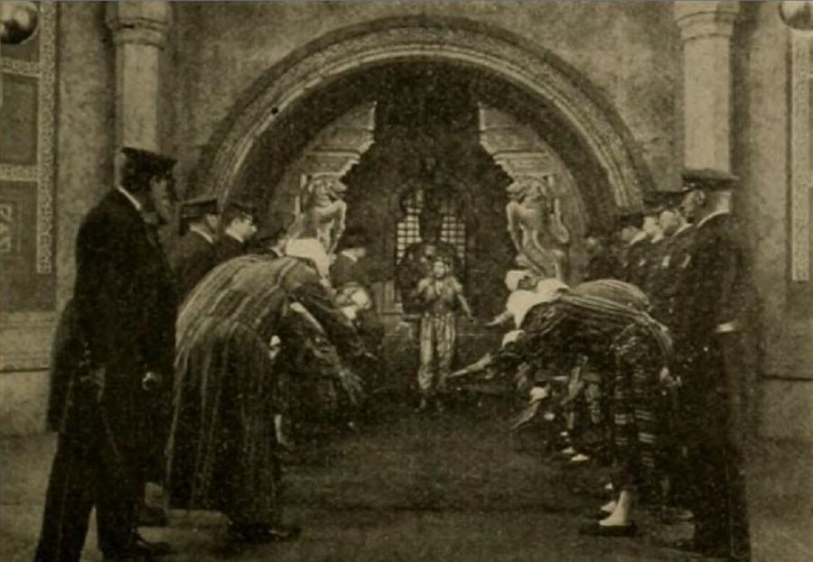 The Woman of Mystery scene