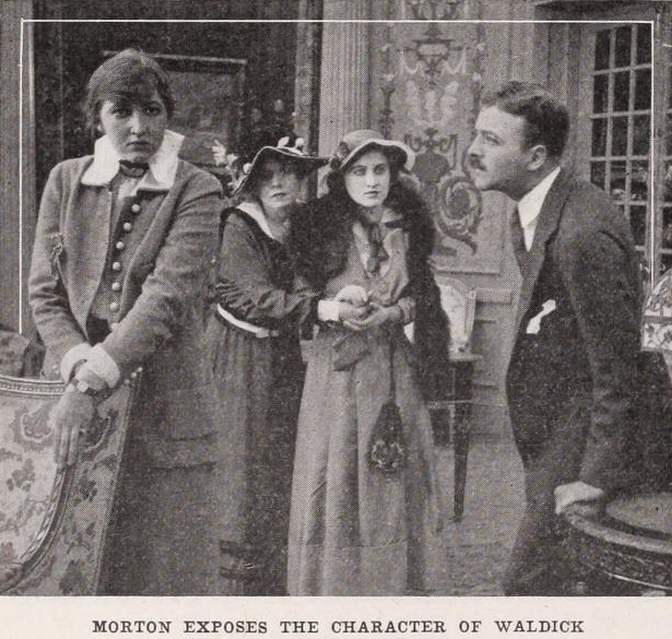 The Flash of an Emerald scene