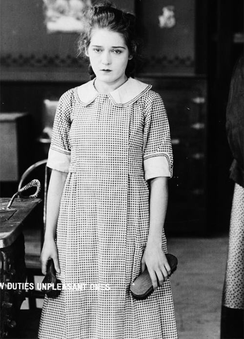 The Foundling scene 2