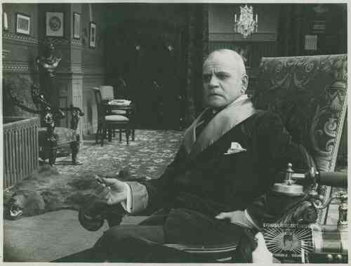 Madame de Thebes photo