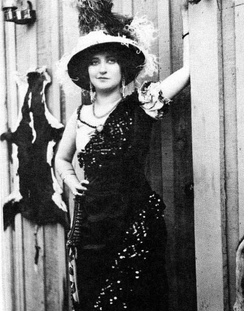 On the Night Stage scene