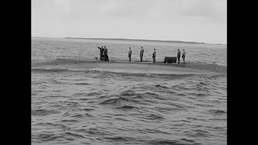 20,000 Leagues Under the Sea scene