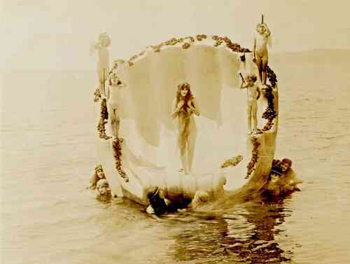 A Daughter of the Gods scene