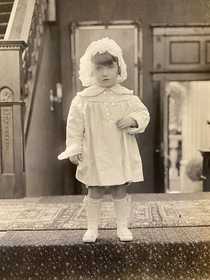 Diane of the Follies scene