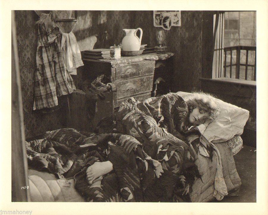 The Dream Girl scene