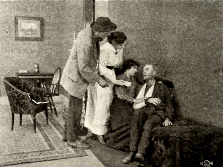 Gloria's Romance photo