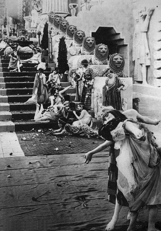 Intolerance scene