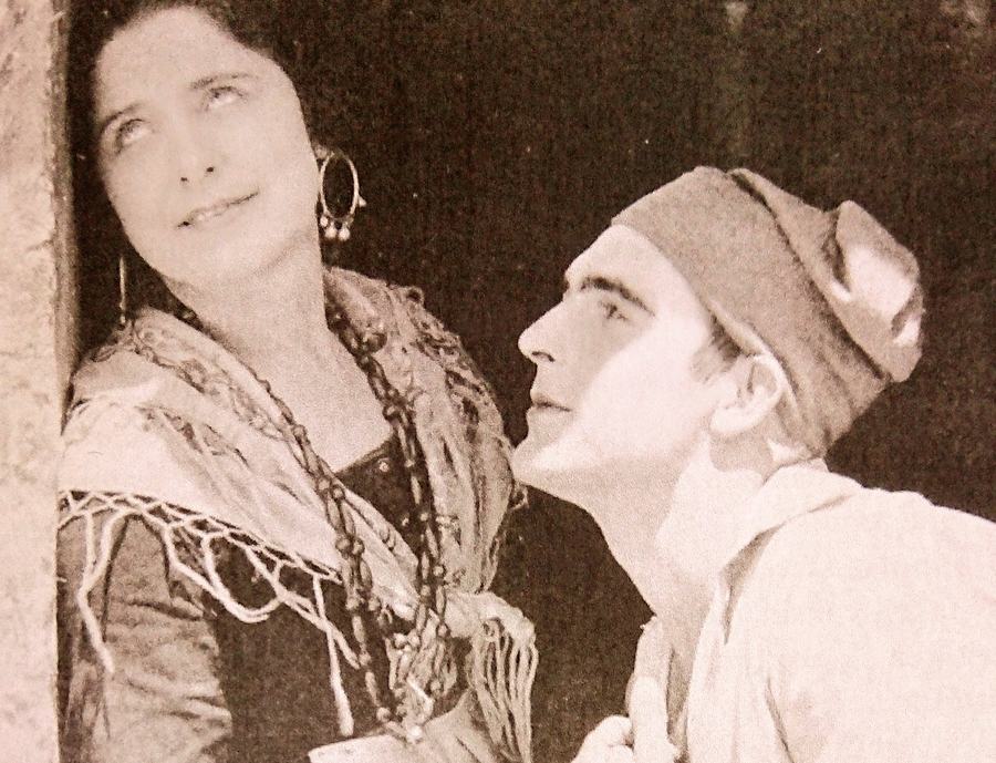 Maria Rosa scene