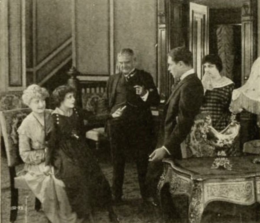 Miss George Washington scene