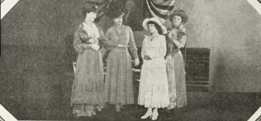 Miss George Washington scene