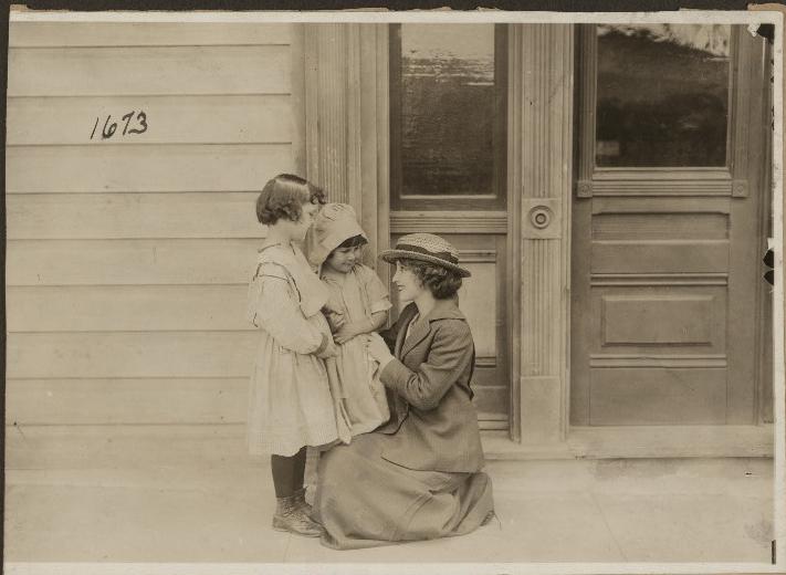 Reggie Mixes In scene