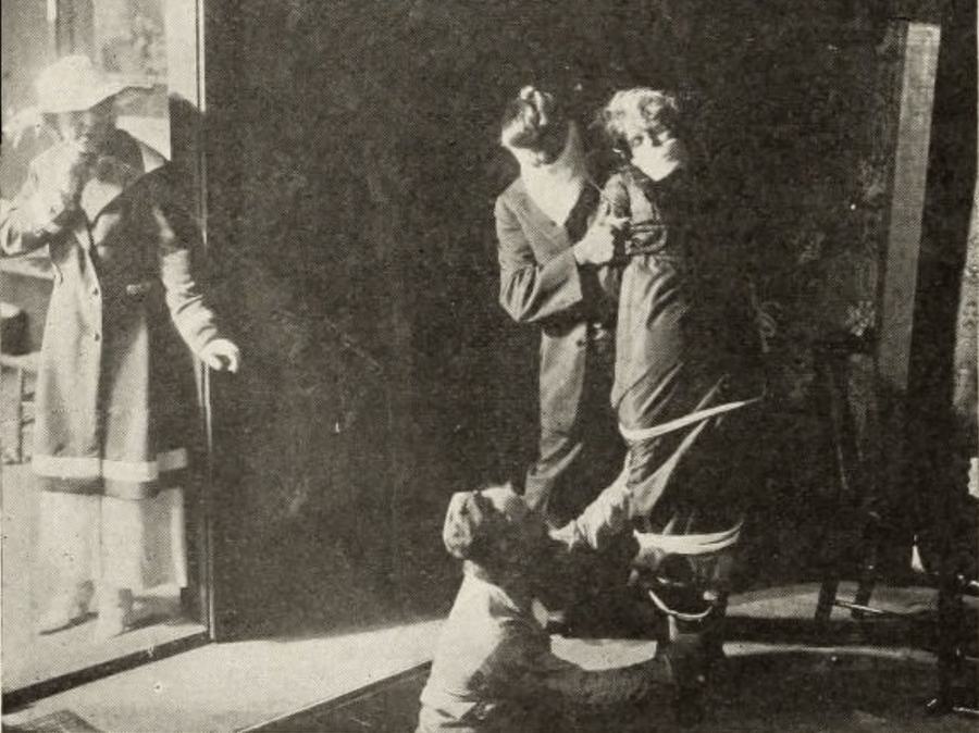 The Secret of the Submarine scene