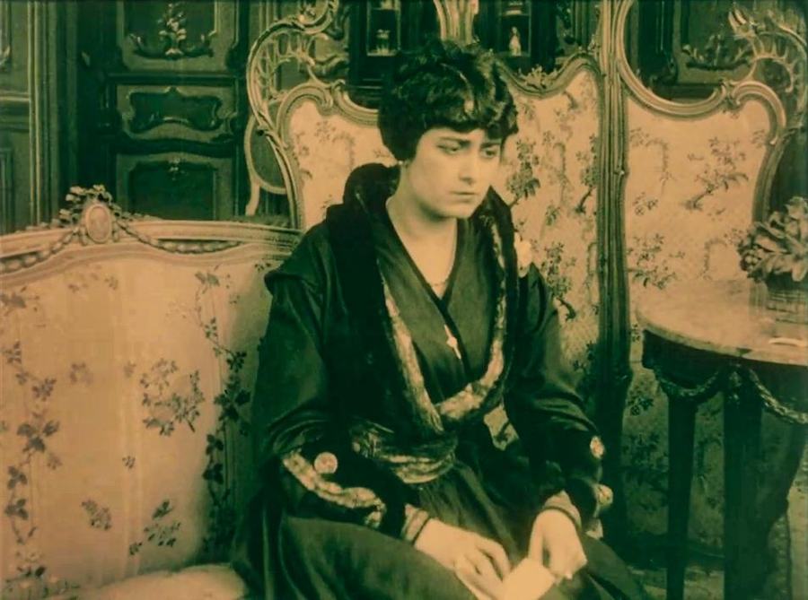 Suzanne scene