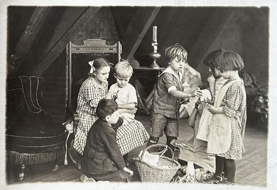 Cheerful Givers scene