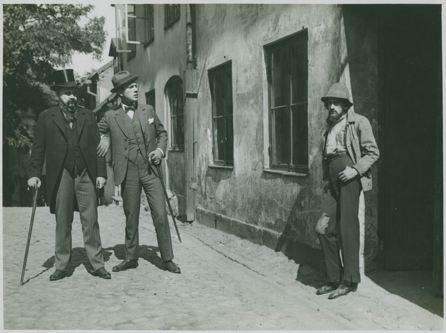 Det finns inga gudar på jorden photo