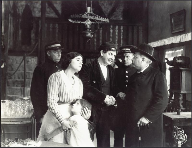 Hotel Paradiso scene