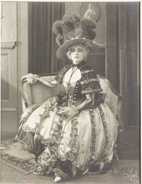 Madame Du Barry scene