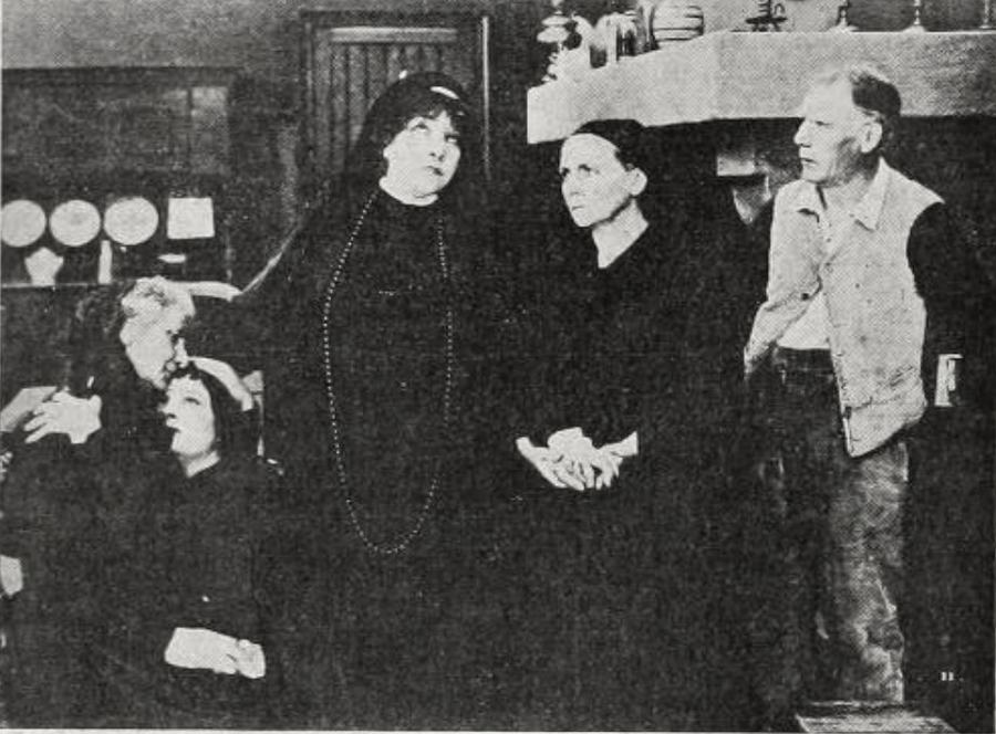 Mothers of France scene