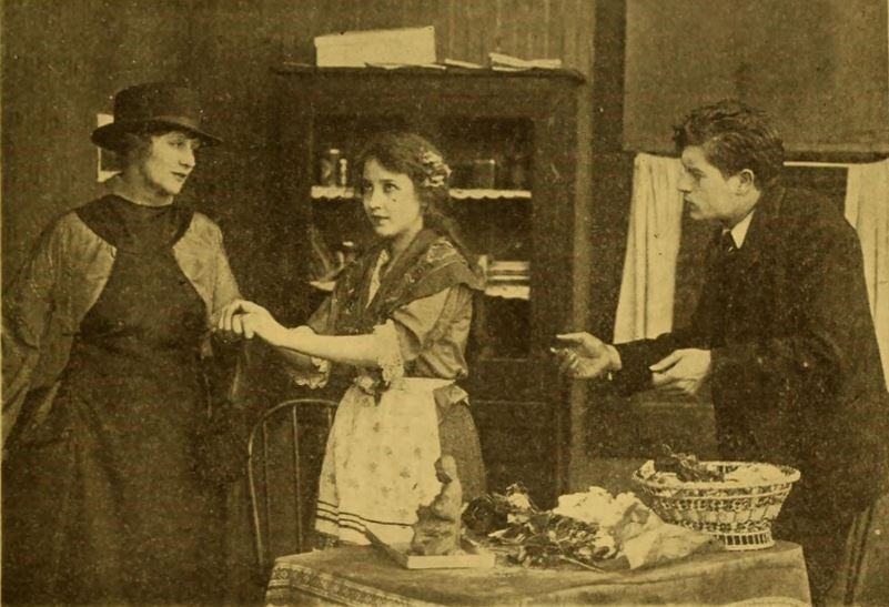 Nina, the Flower Girl scene