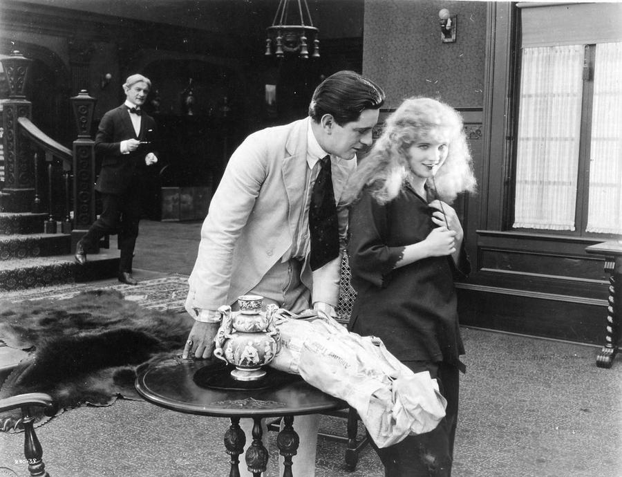 Peggy Leads the Way scene