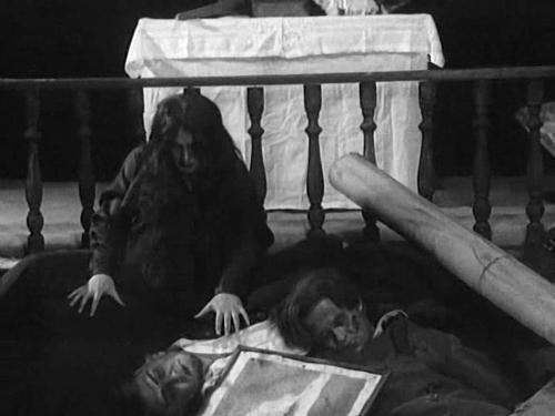 Satana likuyushchiy scene