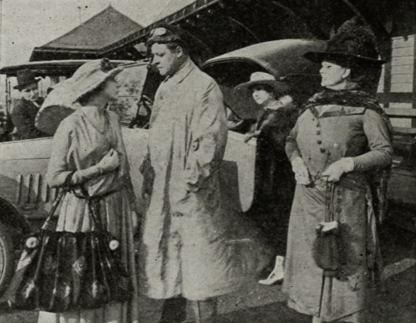 The Square Deceiver scene