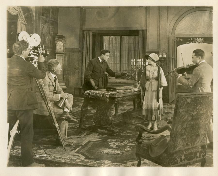 The Square Deceiver scene