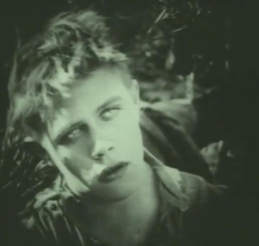 Tom Sawyer scene