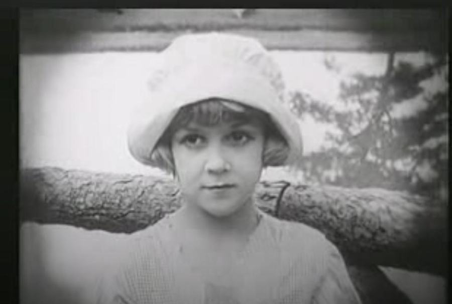 Young Mother Hubbard photo