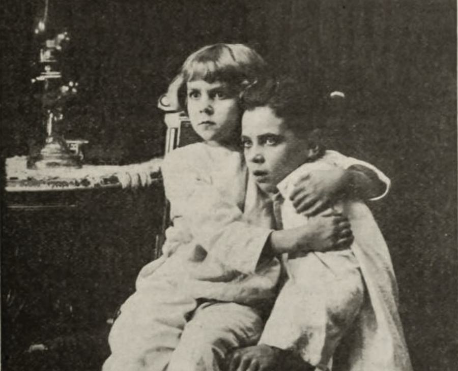 Young Mother Hubbard scene