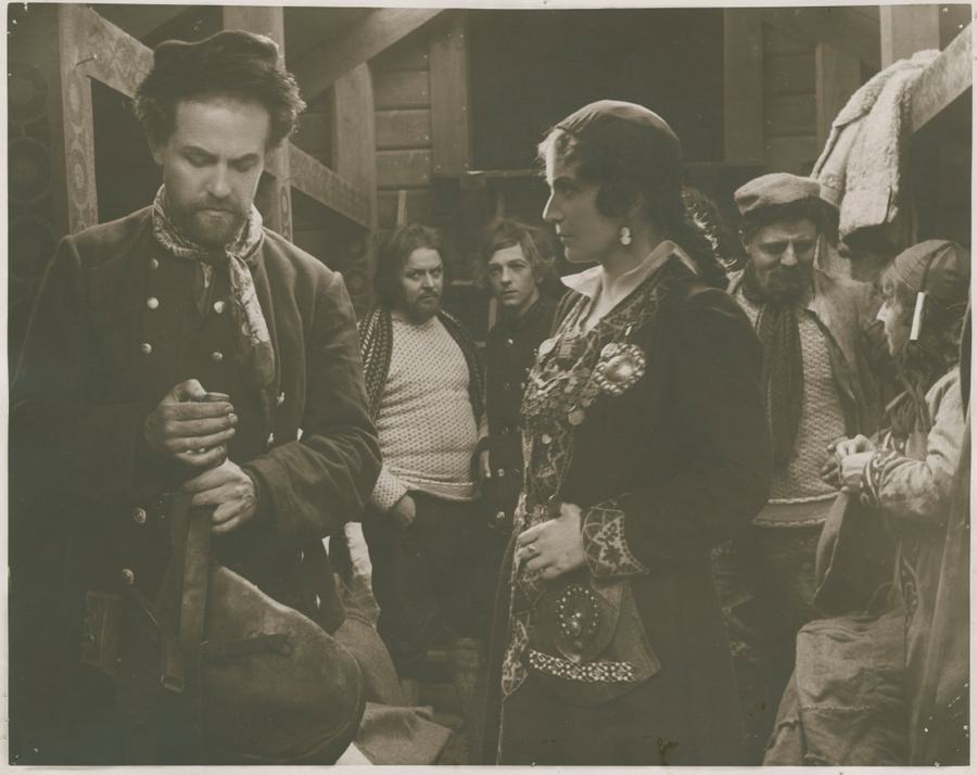 The Outlaw and His Wife scene