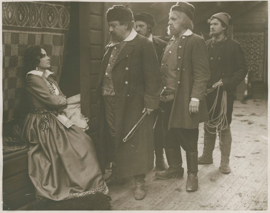 The Outlaw and His Wife scene