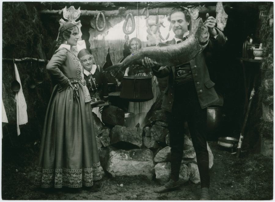 The Outlaw and His Wife photo