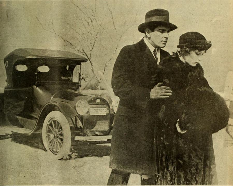 The Doctor and the Woman photo
