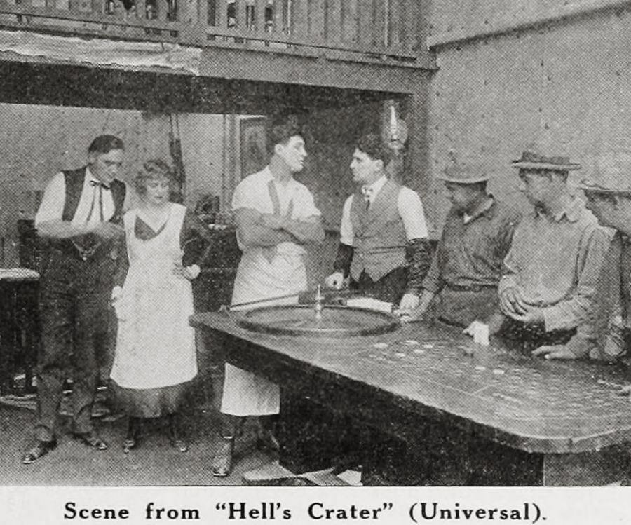 Hell's Crater photo