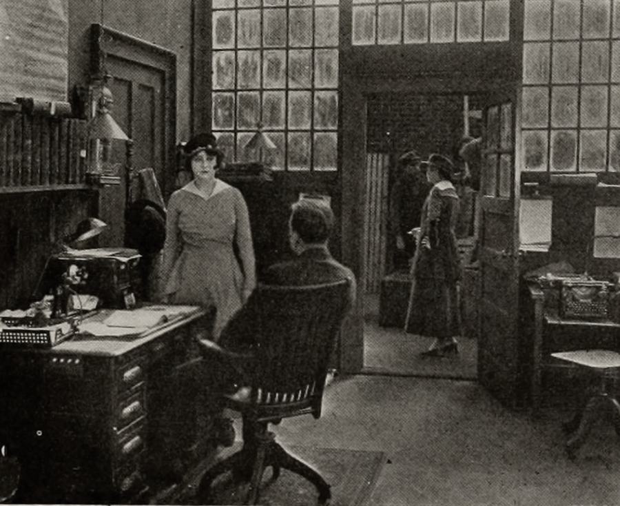 The House of Glass photo