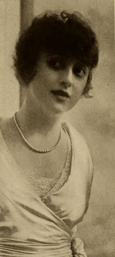 Joan of Plattsburg scene