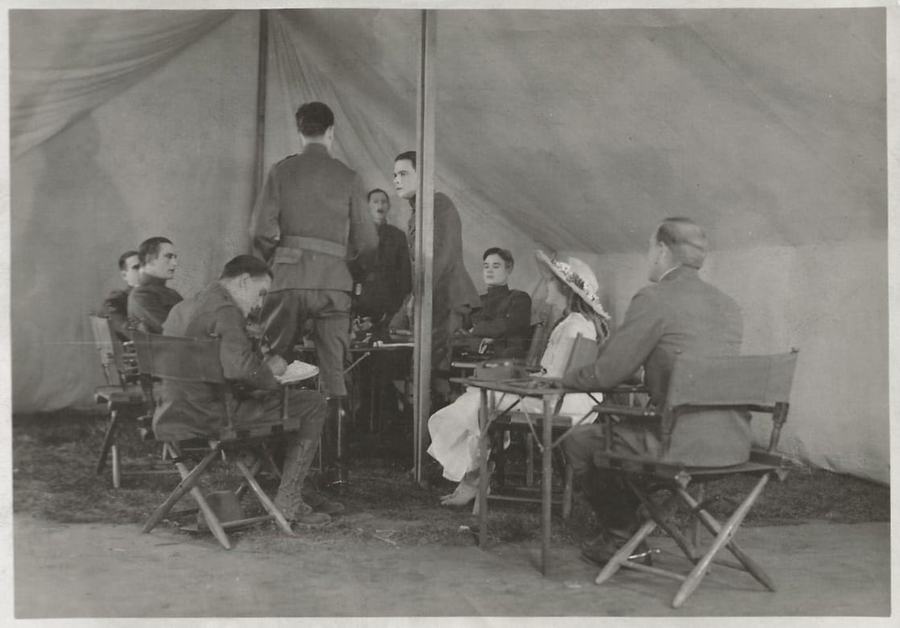 Johanna Enlists photo