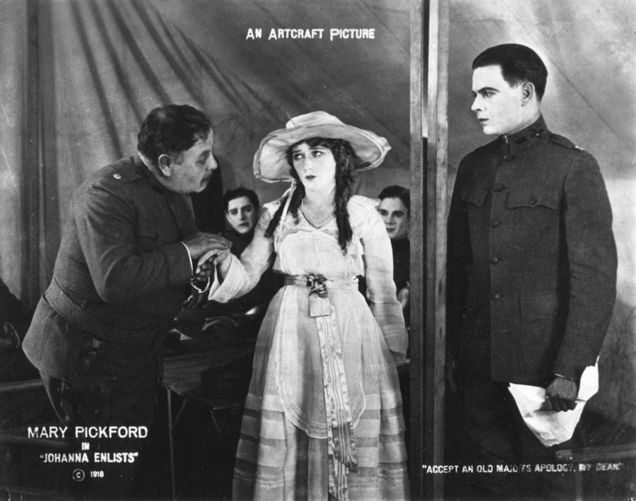 Johanna Enlists photo