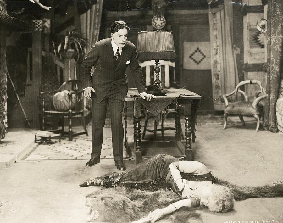 The Splendid Sinner scene