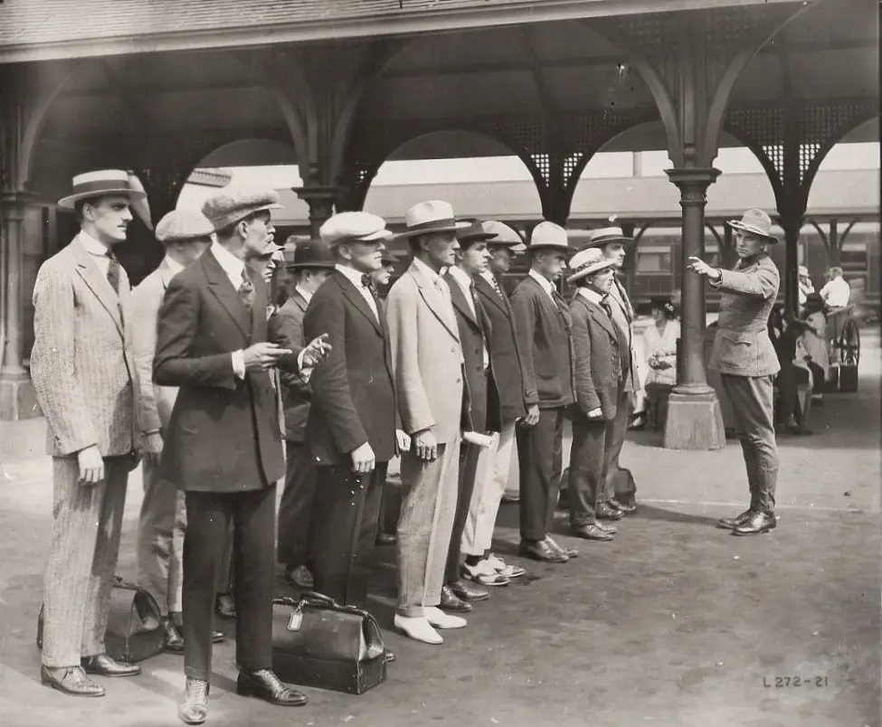 Alias Mike Moran scene