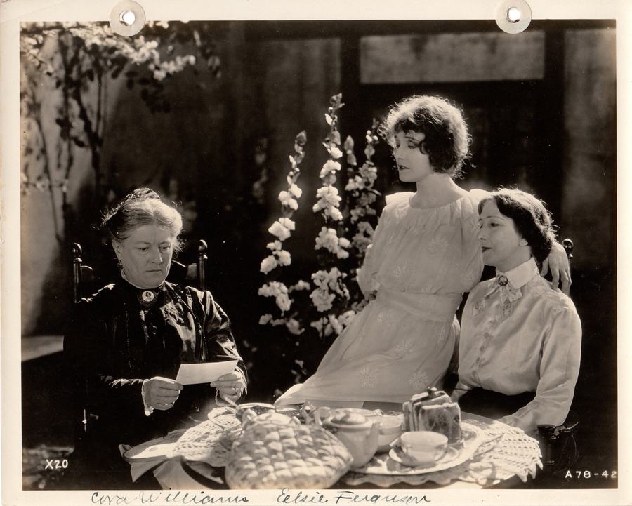 His Parisian Wife scene