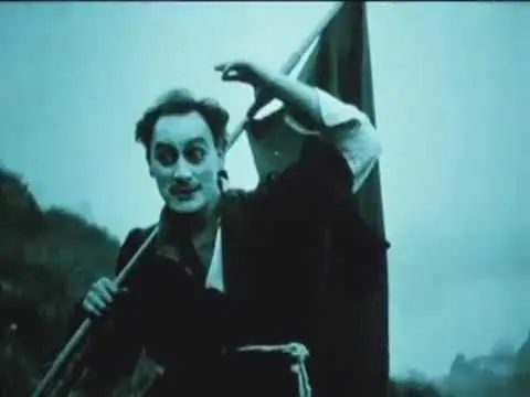 Jön az öcsém scene